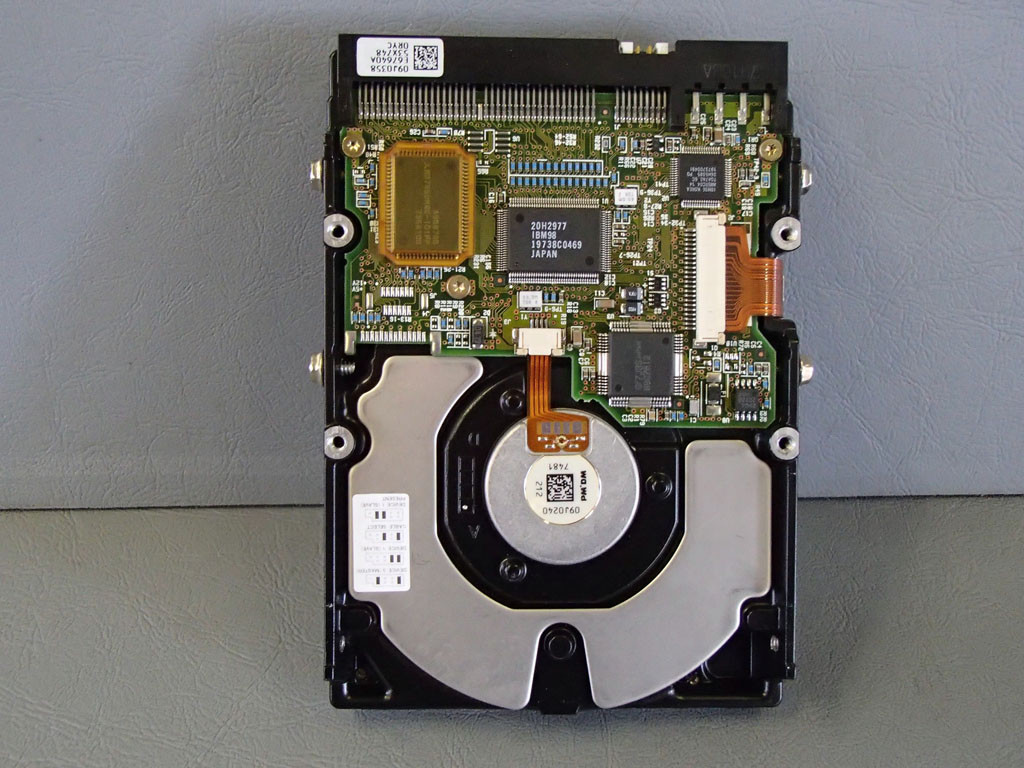 IBM DHEA-34330EI82115HG