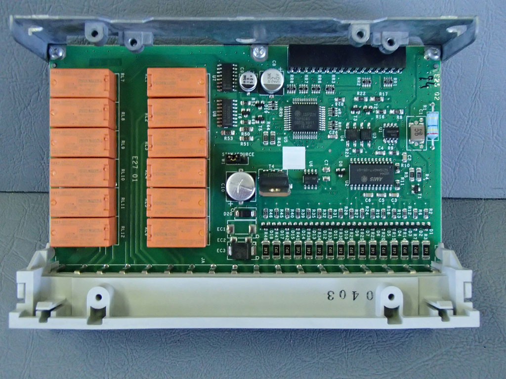 TÉLÉMÉCANIQUE  TSXDMZ28DR