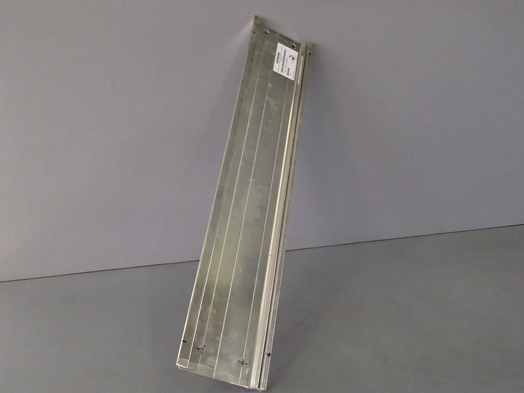 SIEMENS 6ES7390-1AJ30-0AA0