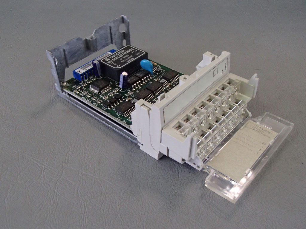 TÉLÉMÉCANIQUE  TSXASZ401