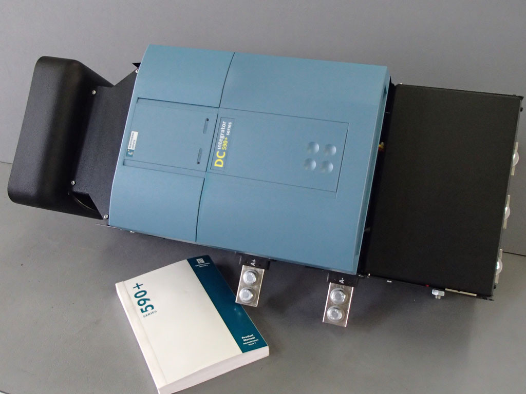 EUROTHERM 590P/0360/500/0010/FR/AN/0/230/0