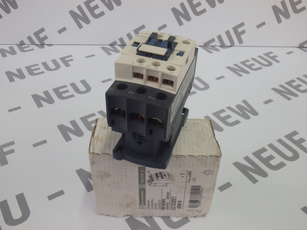 TÉLÉMÉCANIQUE  LC1D32E7