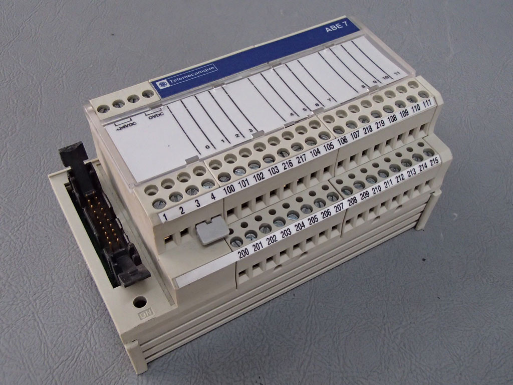 TÉLÉMÉCANIQUE  ABE7-H12R20