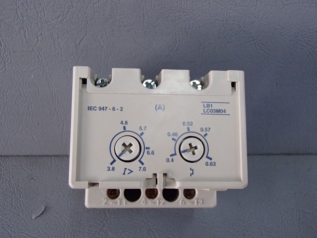 TÉLÉMÉCANIQUE  LB1LC03M04