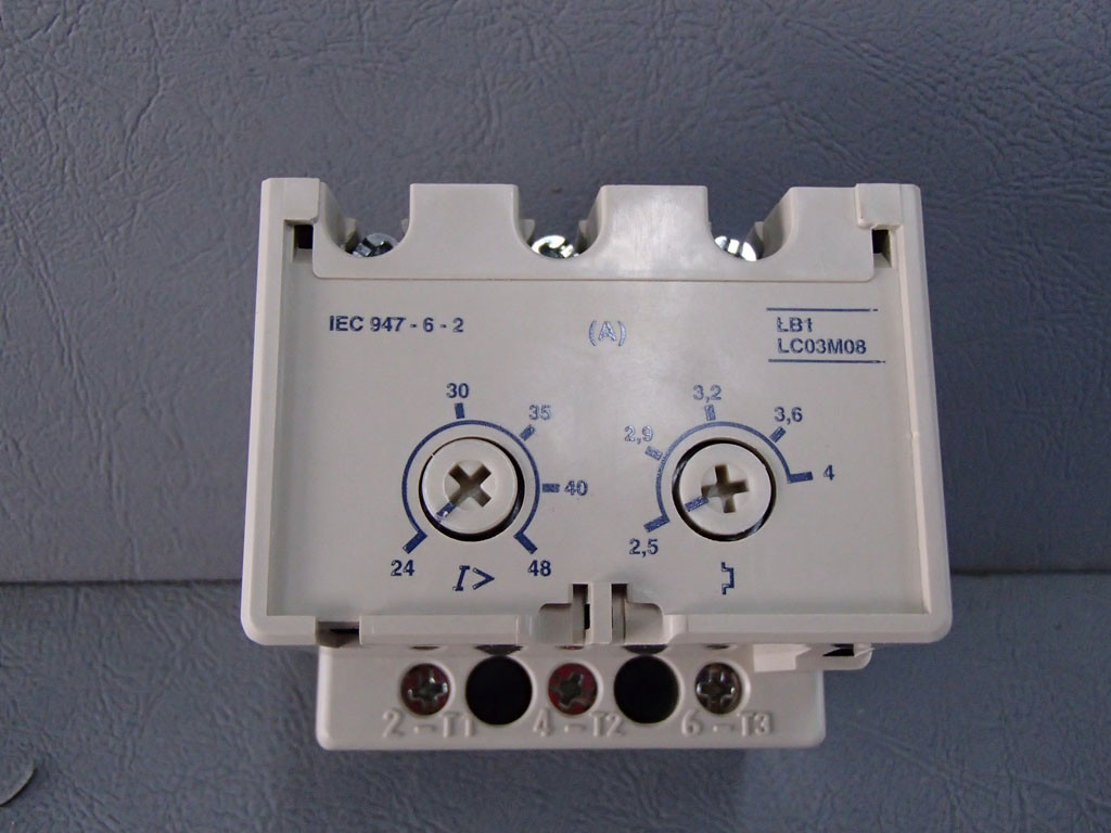 TÉLÉMÉCANIQUE  LB1LC03M08