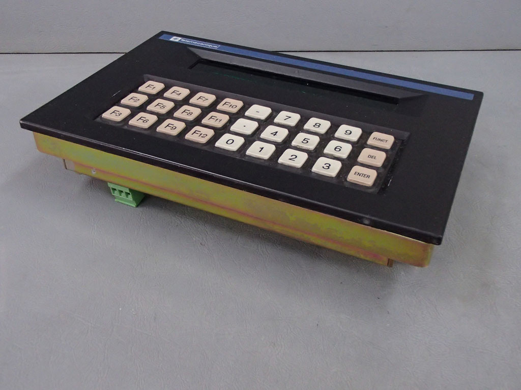 TÉLÉMÉCANIQUE  XBT-A70101