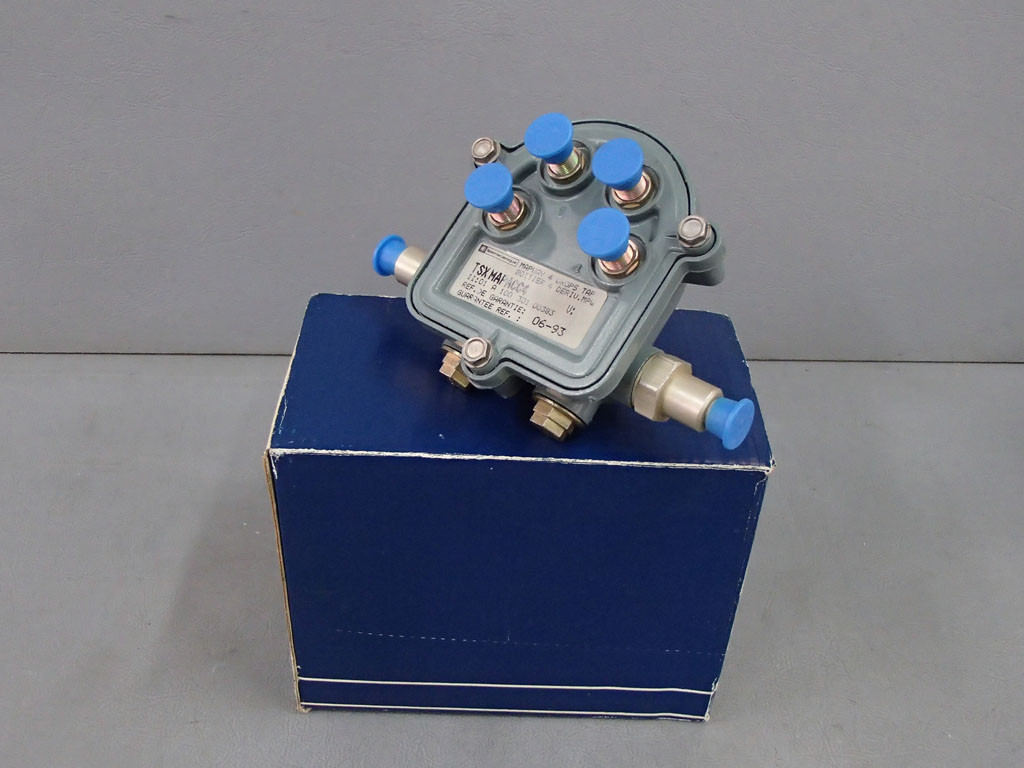 TÉLÉMÉCANIQUE  TSXMAPACC4