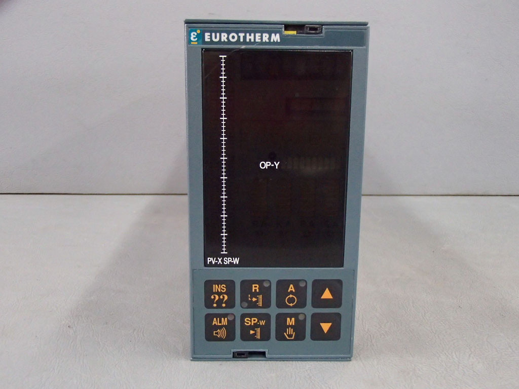 EUROTHERM T640/MAINS/422/HI/HI/-/T710