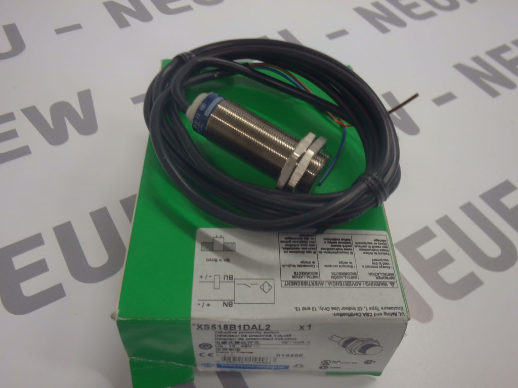 TÉLÉMÉCANIQUE  XS518B1DAL2