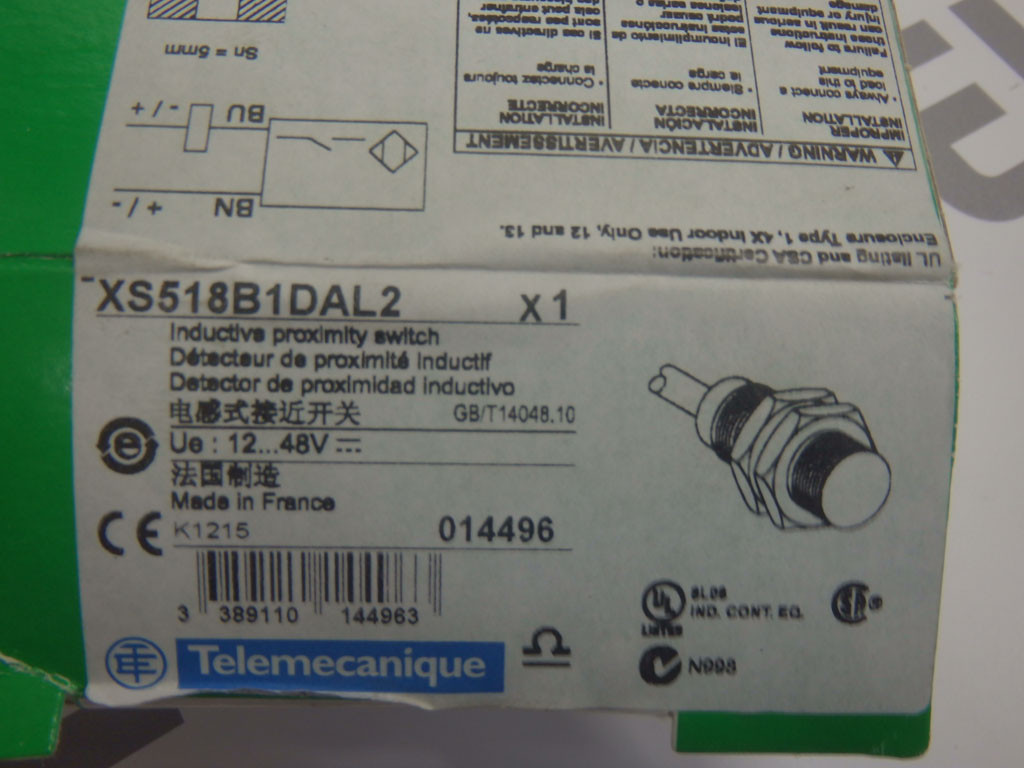 TÉLÉMÉCANIQUE  XS518B1DAL2