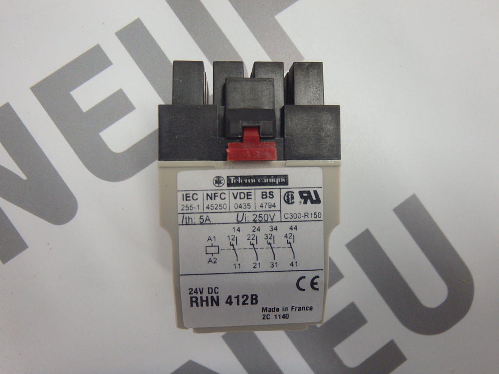 TÉLÉMÉCANIQUE  RHN412B