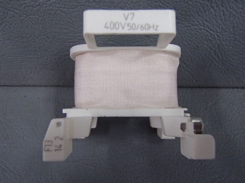 TÉLÉMÉCANIQUE  LXD1V7