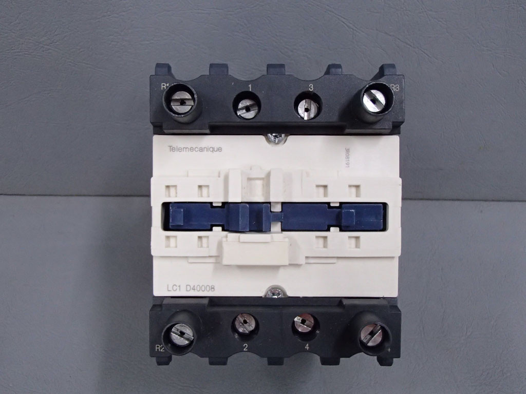 TÉLÉMÉCANIQUE  LC1D40008