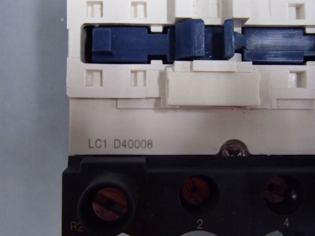 TÉLÉMÉCANIQUE  LC1D40008