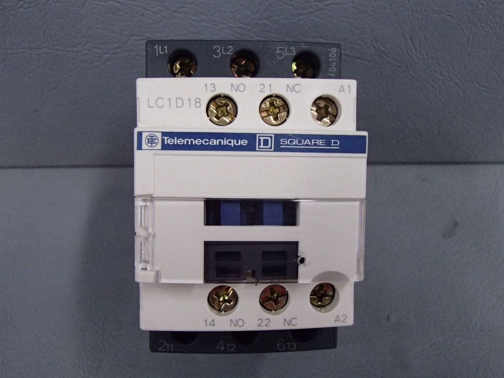 TÉLÉMÉCANIQUE  LC1D18FE7