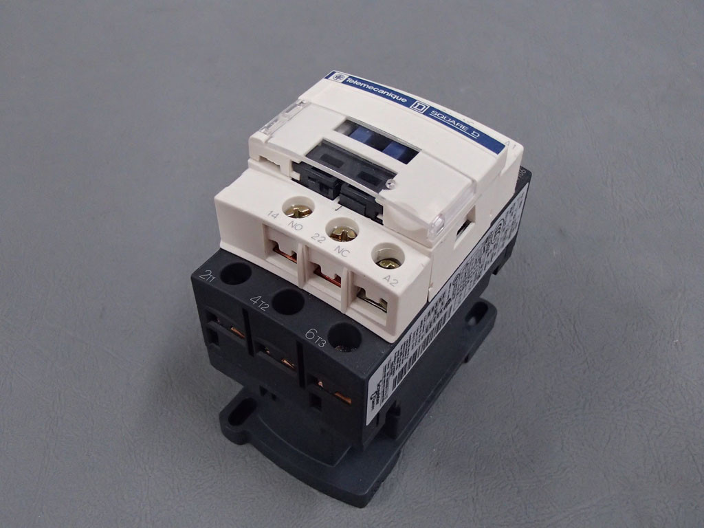 TÉLÉMÉCANIQUE  LC1D18FE7