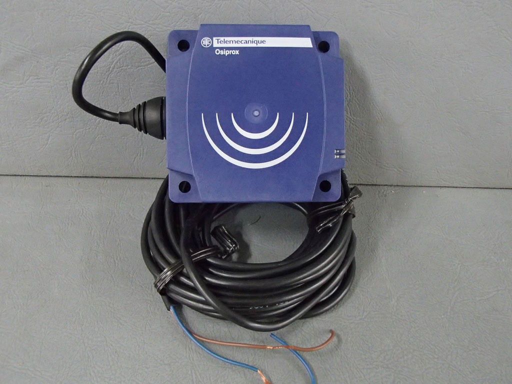 SCHNEIDER  XS8D1A1MBL5