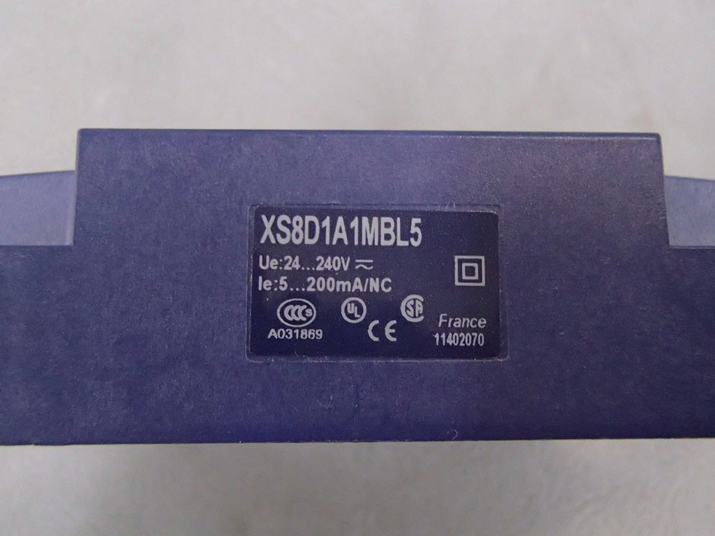 SCHNEIDER  XS8D1A1MBL5