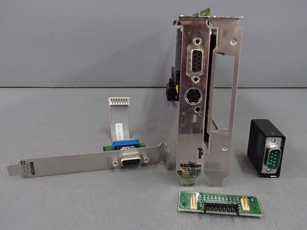 SCHNEIDER  TPCX573512