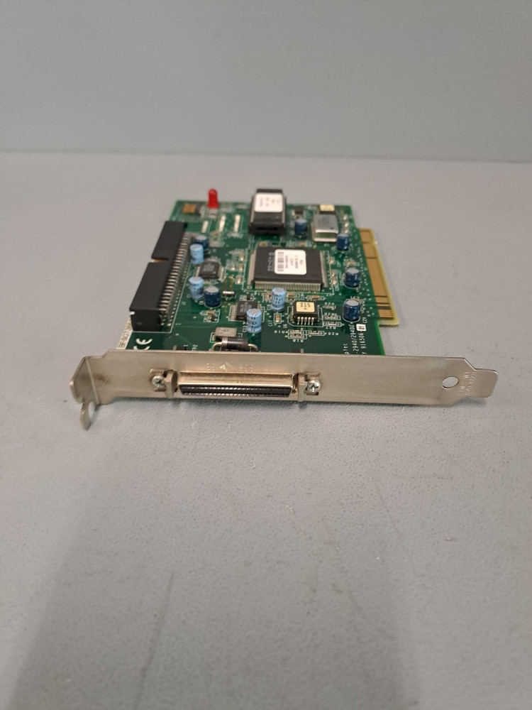 ADAPTEC AHA-2940/2940U-01