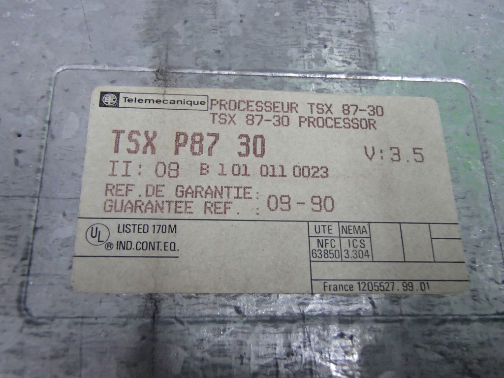 TÉLÉMÉCANIQUE  TSXP8730