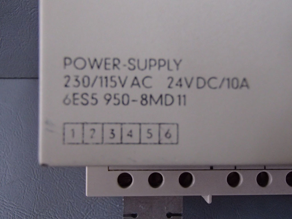 SIEMENS 6ES5950-8MD11