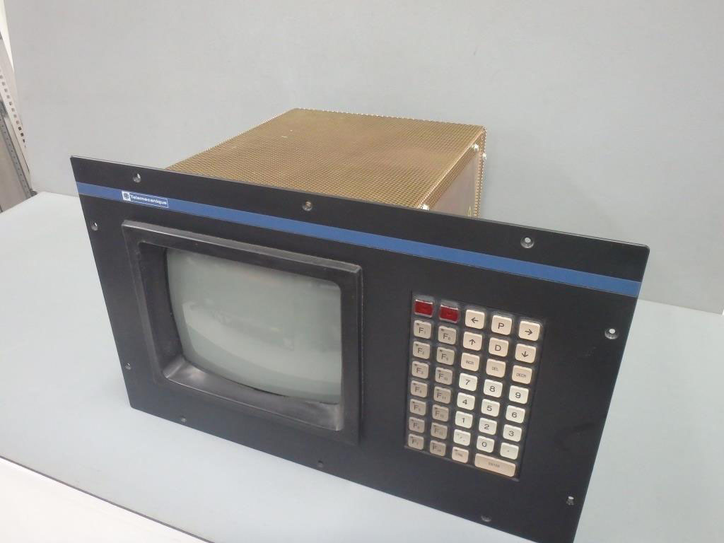 TÉLÉMÉCANIQUE  XBT-VM814070