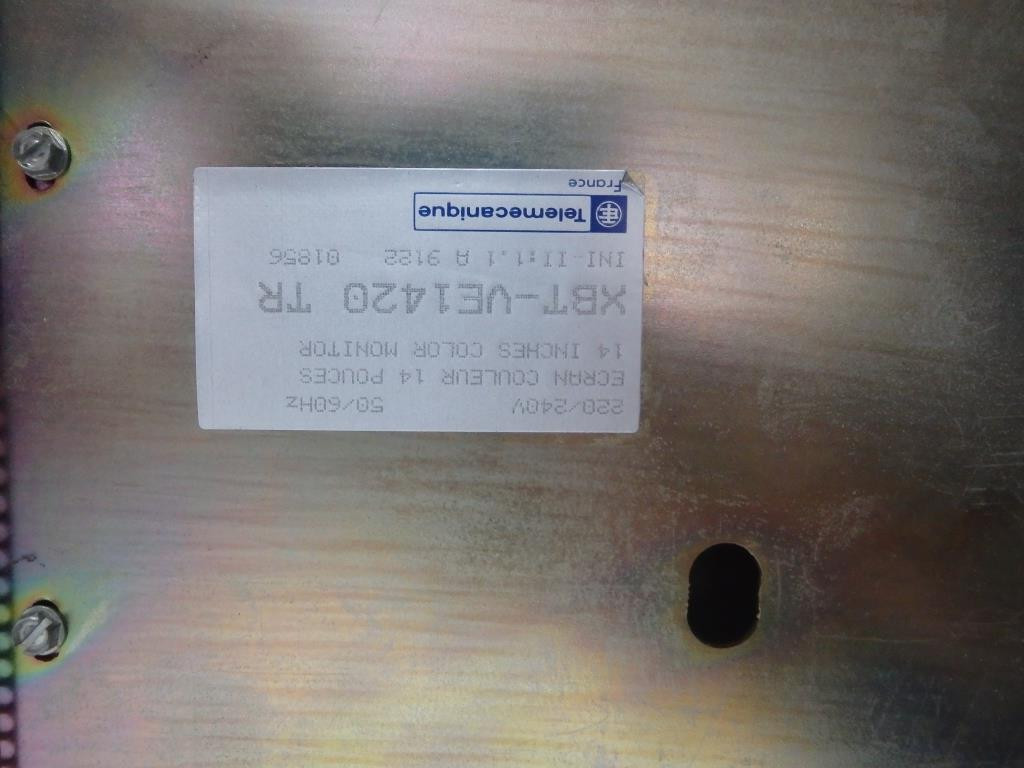 TÉLÉMÉCANIQUE  XBT-VE1420TR