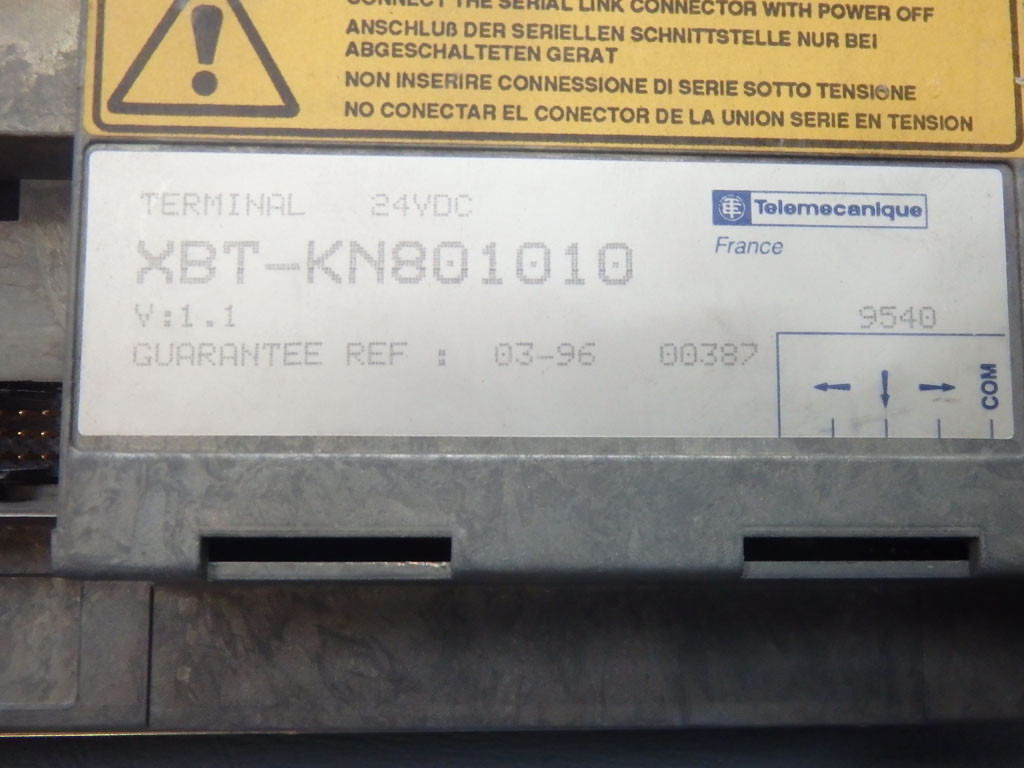 TÉLÉMÉCANIQUE  XBT-KN801010