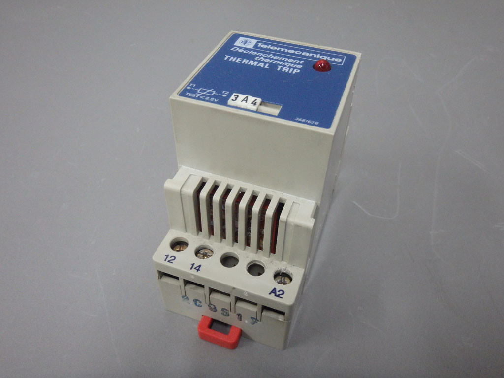 TÉLÉMÉCANIQUE  LT2-SA00M