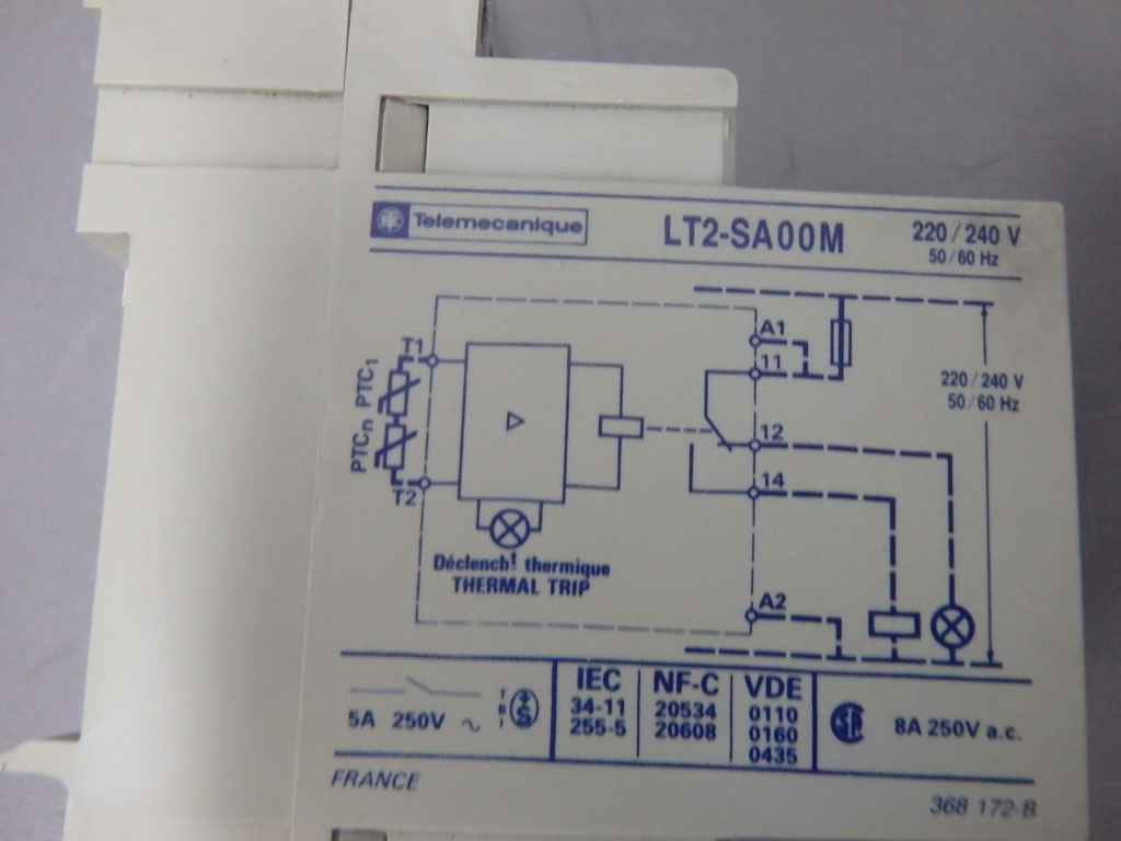 TÉLÉMÉCANIQUE  LT2-SA00M