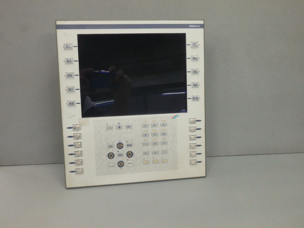 TÉLÉMÉCANIQUE  XBT-F024110