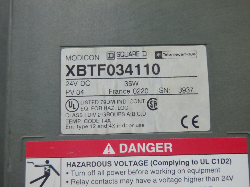 TÉLÉMÉCANIQUE  XBT-F034110