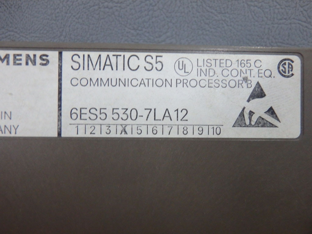 SIEMENS 6ES5530-7LA12
