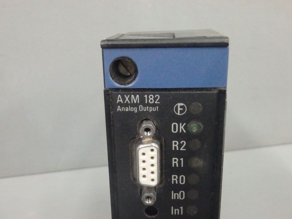 TÉLÉMÉCANIQUE  TSXAXM182