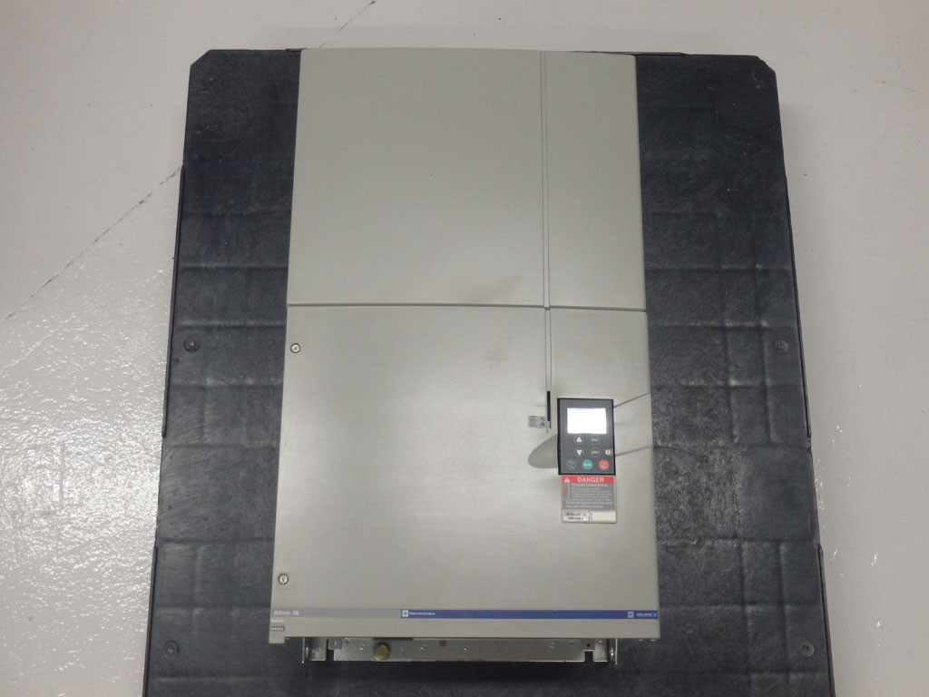 TÉLÉMÉCANIQUE  ATV58HD46M2X