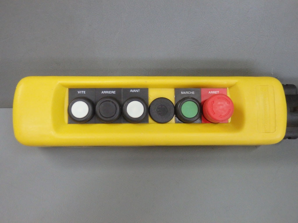 TÉLÉMÉCANIQUE  XACA06