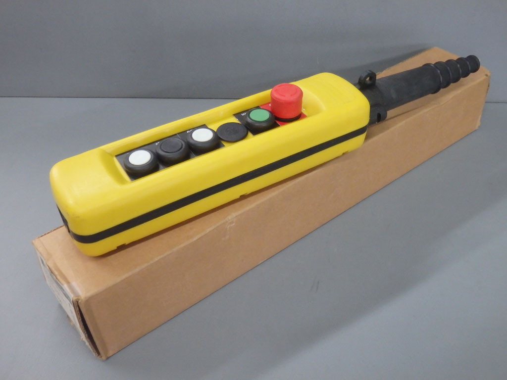 TÉLÉMÉCANIQUE  XACA06