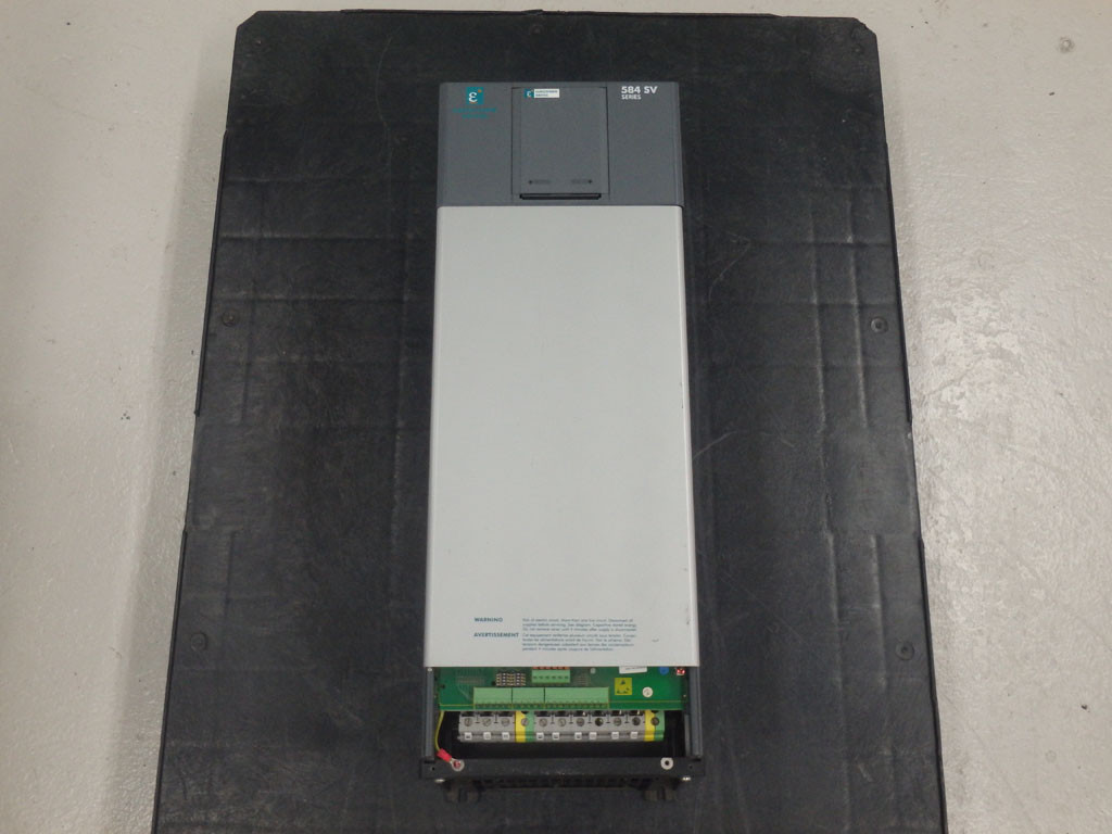 EUROTHERM DRIVES 584SV/0300/400/0010/FR/000