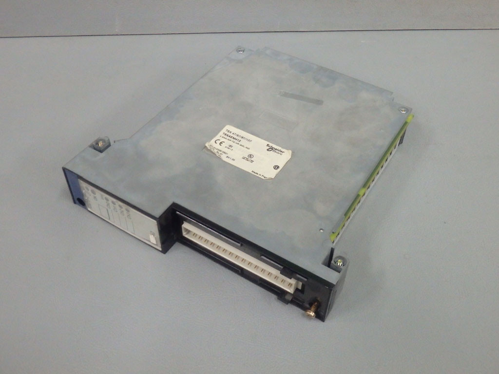 TÉLÉMÉCANIQUE  TSXAEM412