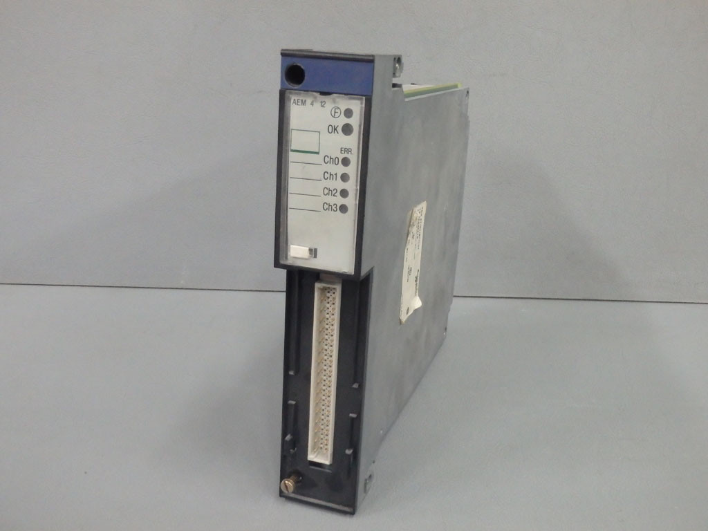 TÉLÉMÉCANIQUE  TSXAEM412