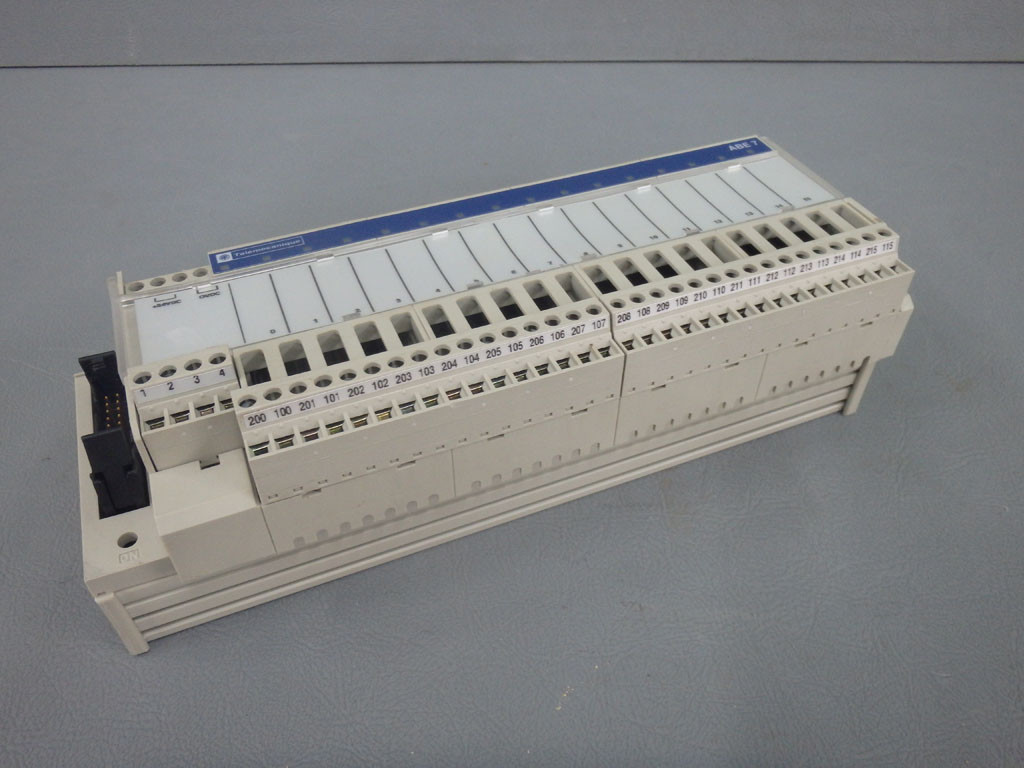 TÉLÉMÉCANIQUE  ABE7-S16S2B0