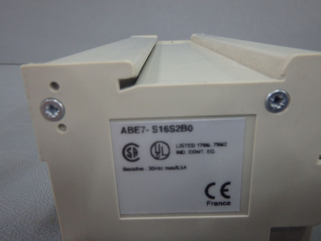 TÉLÉMÉCANIQUE  ABE7-S16S2B0