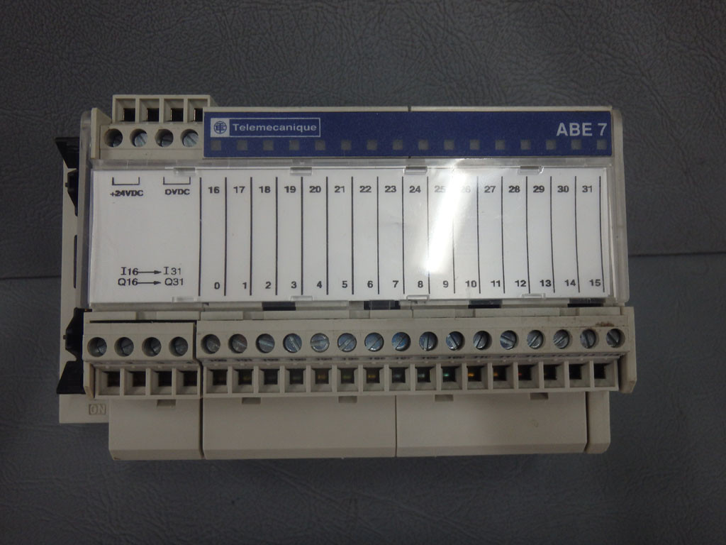 TÉLÉMÉCANIQUE  ABE7-R16S111
