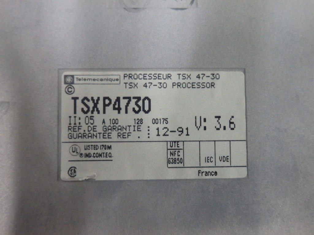 TÉLÉMÉCANIQUE  TSXP4730