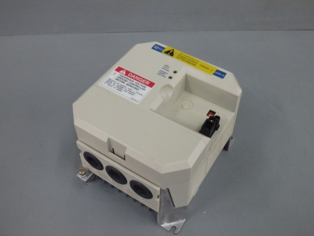 TÉLÉMÉCANIQUE  ATV16U18M2