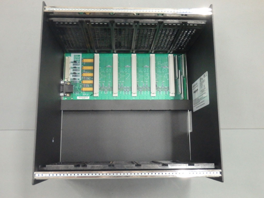 GE FANUC IC697CHS750