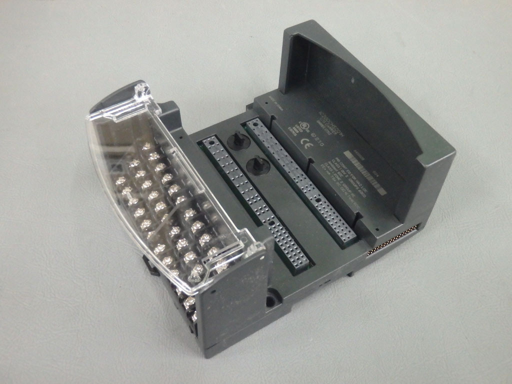 GE FANUC IC200CHS001