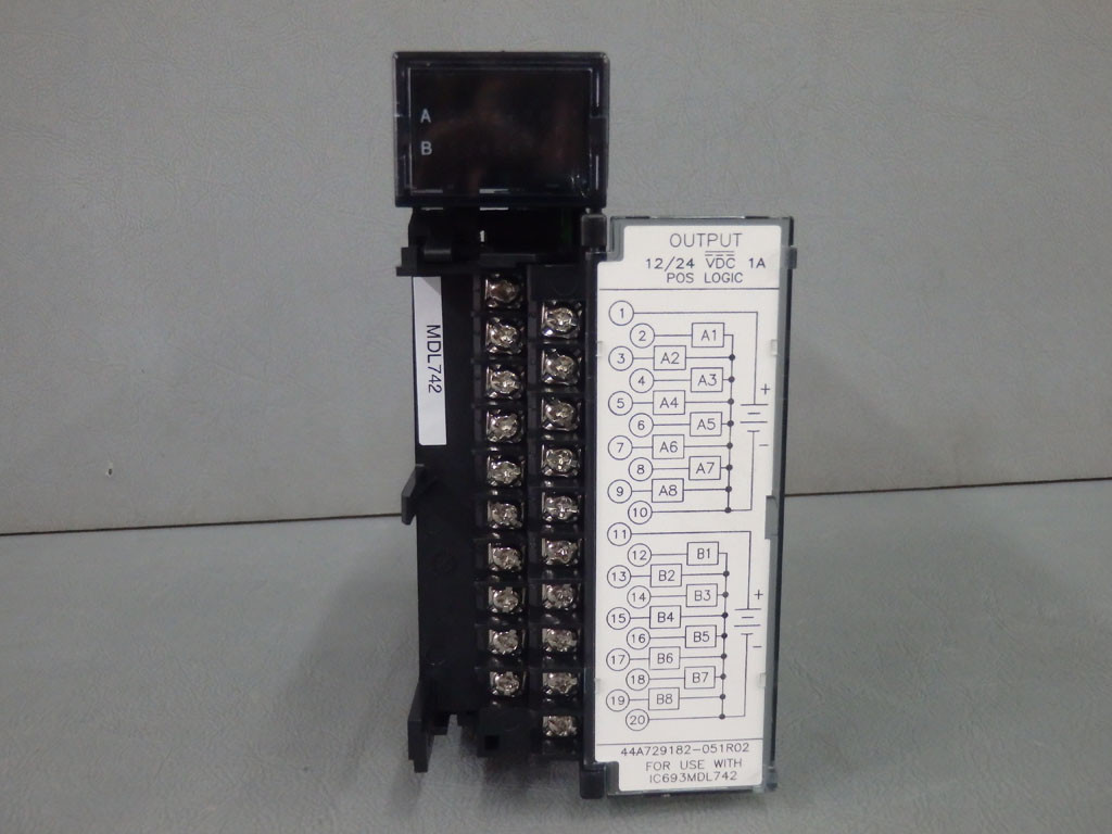 GE FANUC IC693MDL742