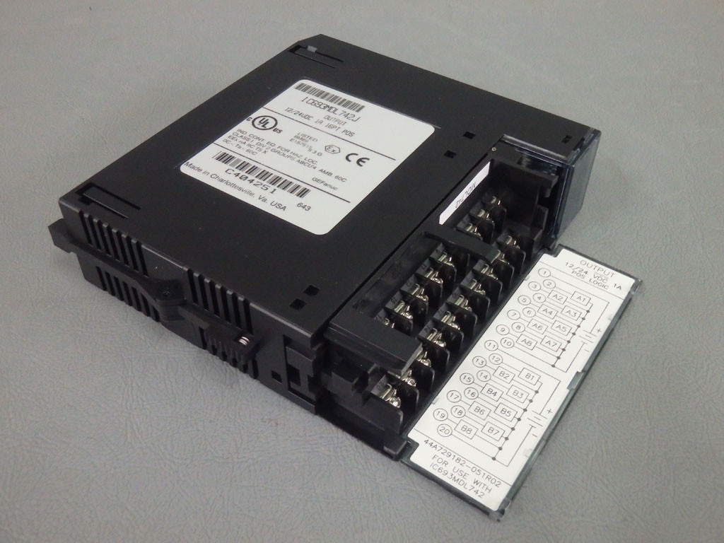 GE FANUC IC693MDL742